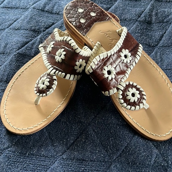 Brown and white Jack Rogers in excellent condition size 8. - Picture 1 of 3